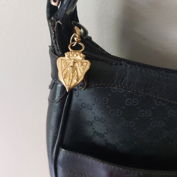 Vintage Gucci black curved crescent shaped  shoulder crossbody bag. - Picture 7 of 11
